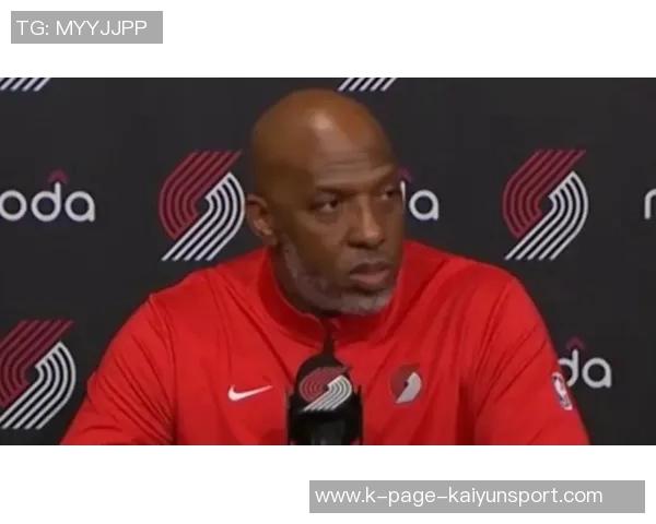 杨瀚森的活力与激情让比卢普斯赞不绝口的瞬间 杨瀚森的活力与激情让比卢普斯赞不绝口的瞬间